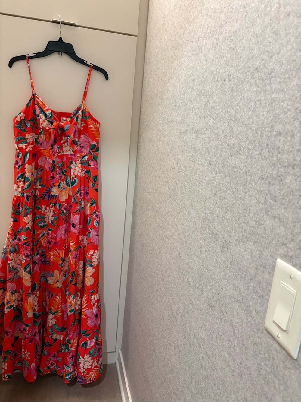 Eliza J Floral Tie-Front Maxi Dress. Size 16. New without tags.